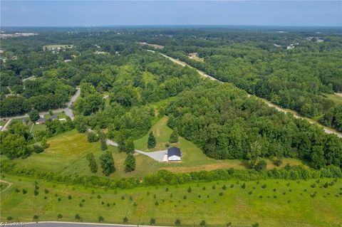 Vacant Land For Sale - 100 Wilchester Lane<br/> Forsyth County, Kernersville, NC 27284