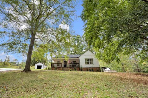 Photo for 2476 Zoo Parkway