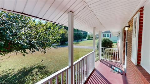 A home in Mount Airy