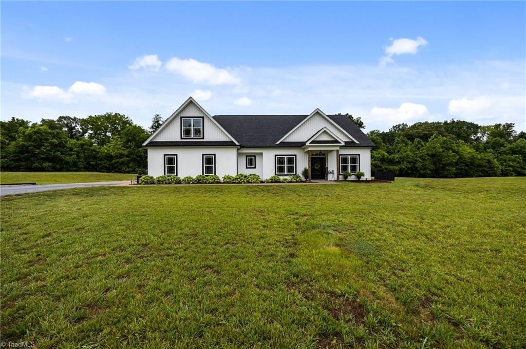 3855 Holly Grove Road, Lexington, North Carolina image 2