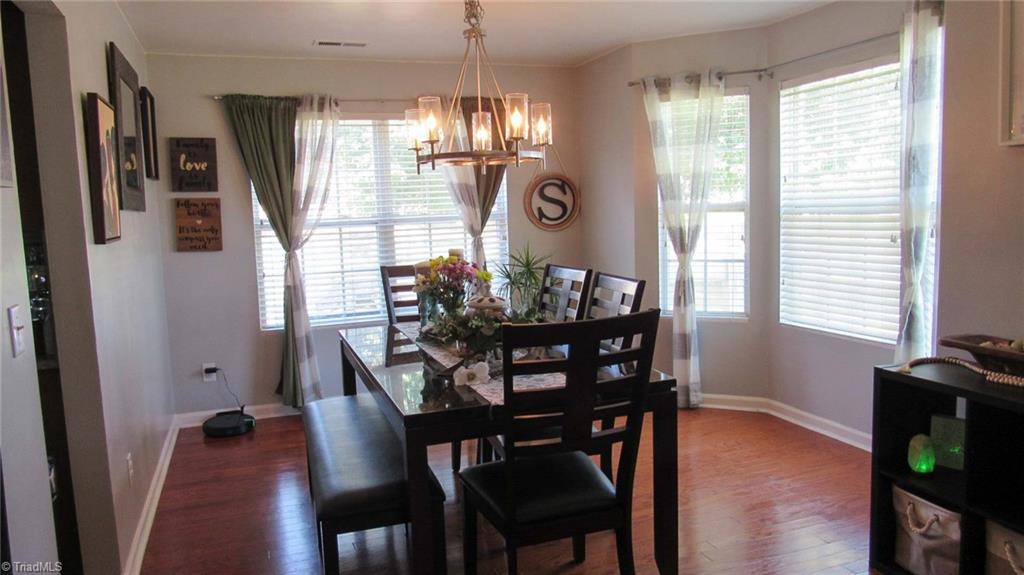 Greensboro, North Carolina 27406, United States, 4 Bedrooms Bedrooms, ,3 BathroomsBathrooms,Residential,Pending,180031