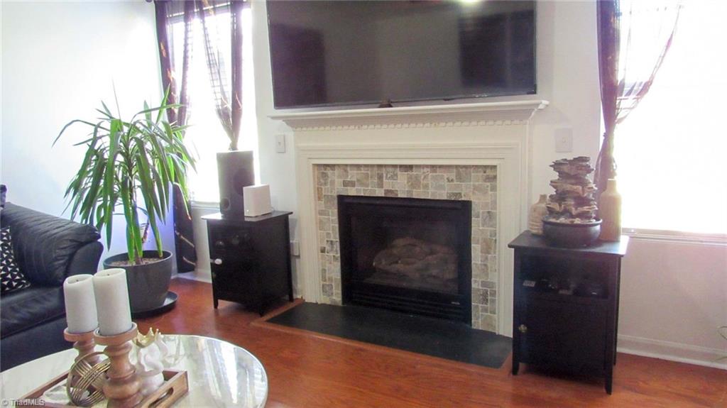 Greensboro, North Carolina 27406, United States, 4 Bedrooms Bedrooms, ,3 BathroomsBathrooms,Residential,Pending,180031