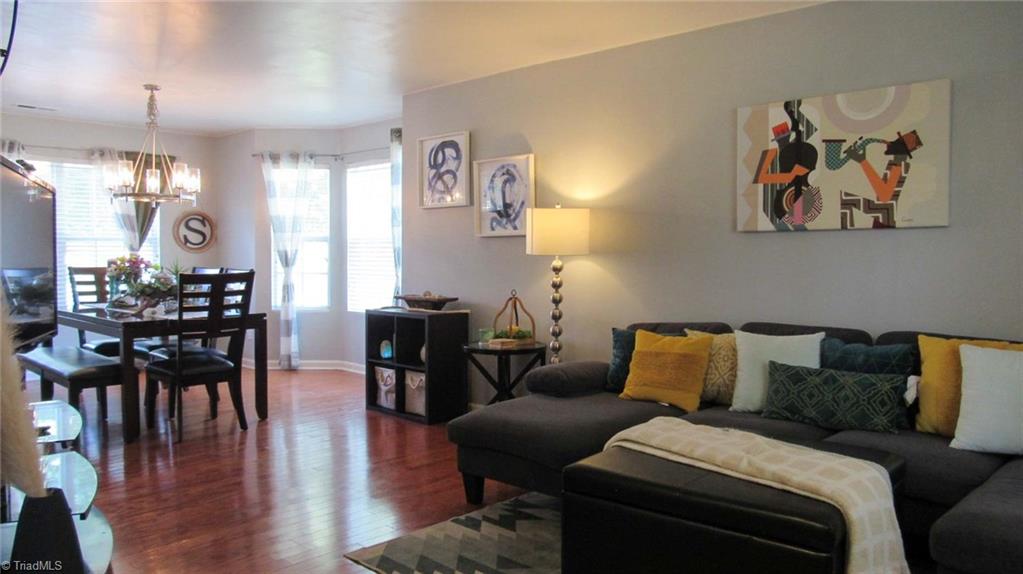 Greensboro, North Carolina 27406, United States, 4 Bedrooms Bedrooms, ,3 BathroomsBathrooms,Residential,Pending,180031