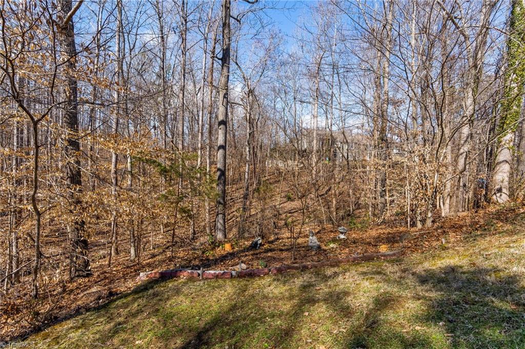 605 Huntington Drive, High Point, North Carolina image 40