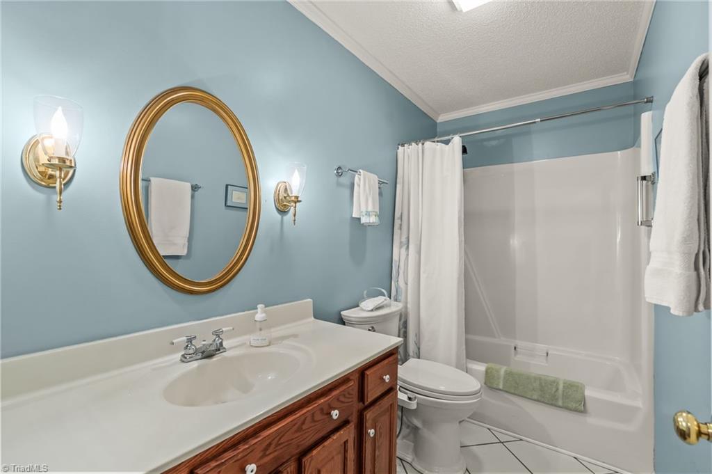 605 Huntington Drive, High Point, North Carolina image 23