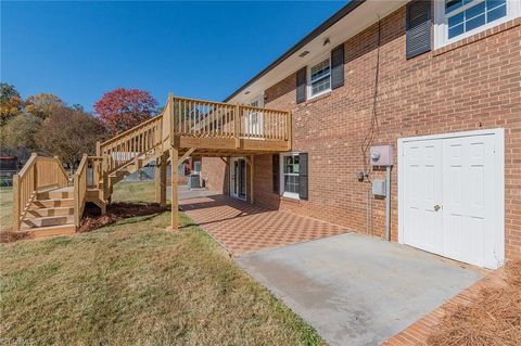 A home in Kernersville