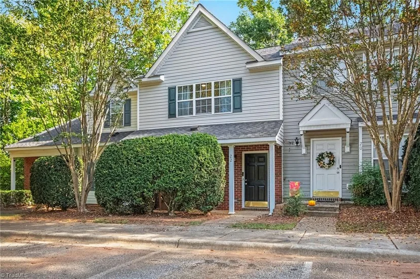 22 Melissa Carol Circle, photo 1 of 33