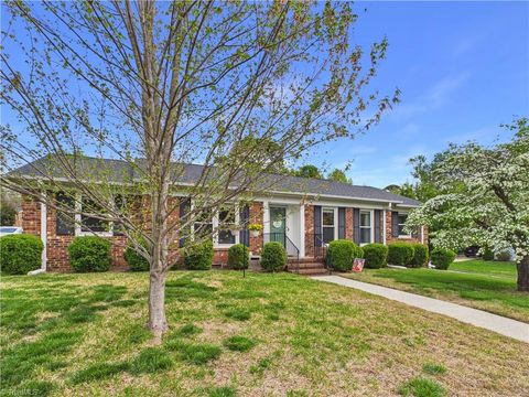 Homes For Sale - 1600 Gracewood Drive<br/> Guilford County, Greensboro, NC 27408