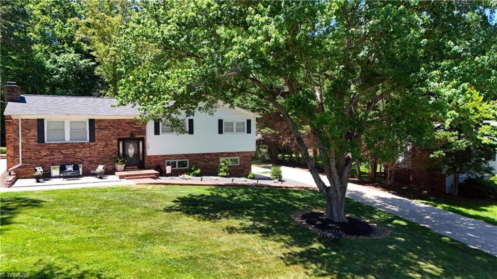 Photo of 129 Swiss Haven Drive, Pilot Mountain, NC 27041 (MLS # 1218576)