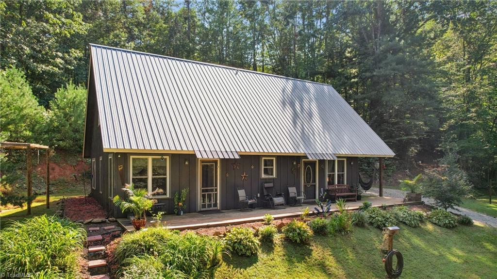 Photo of 488 Hollywood Road, Moravian Falls, NC 28654 (MLS # 1236118)