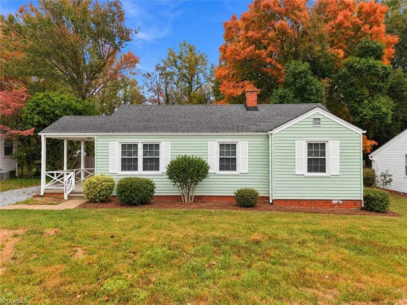 2332 Hiawatha Drive, photo 1 of 28