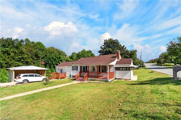 601 MARTHA PL, HIGH POINT, NC 27263 - Image e4377cdbb7f52c953f68dfc766a861fb/3095165455
