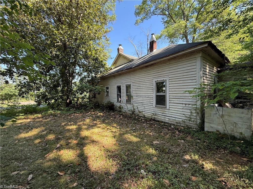 Photo of 607 Kirby Road, King, NC 27021 (MLS # 1225257)