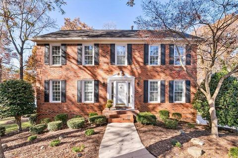 4103 Quarterstaff Court High Point NC 27265