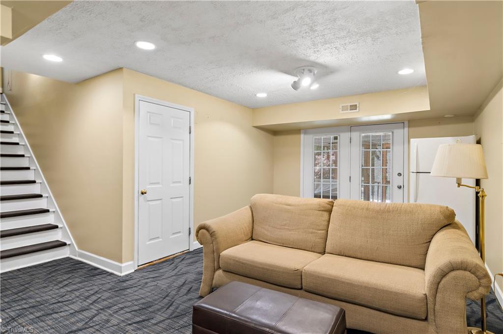 913 George Place Drive, Kernersville, North Carolina image 34
