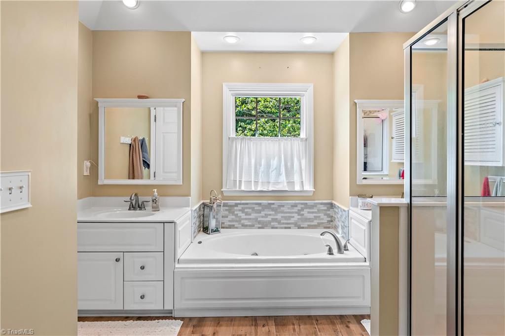 913 George Place Drive, Kernersville, North Carolina image 25