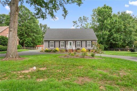 Homes For Sale - 2251 W Front Street<br/> Burlington, NC 27215
