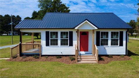Homes For Sale - 6129 Ridge Road<br/> Lexington, NC 27295