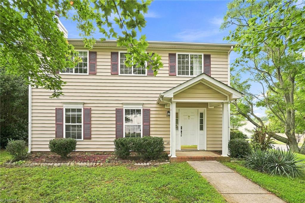 Photo of 1495 Fiddlers Knoll Drive, Kernersville, NC 27284 (MLS # 1236010)