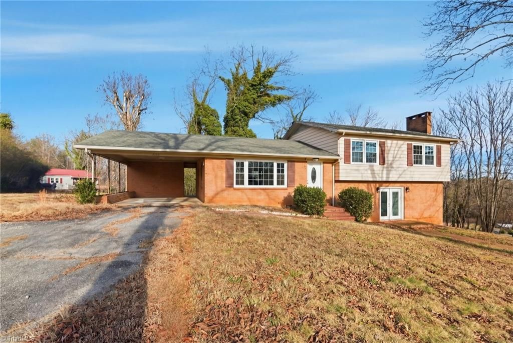 Photo of 1625 Brushy Mountain Road, Wilkesboro, NC 28697 (MLS # 1206857)