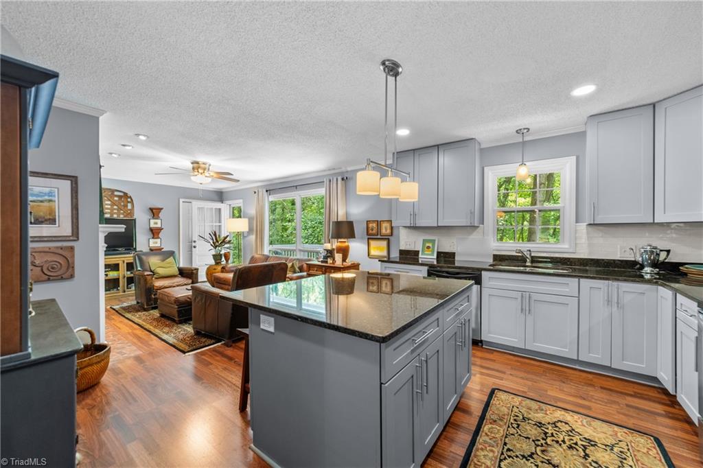 Winston-Salem, North Carolina 27106, United States, 3 Bedrooms Bedrooms, ,2 BathroomsBathrooms,Residential,Active,173253