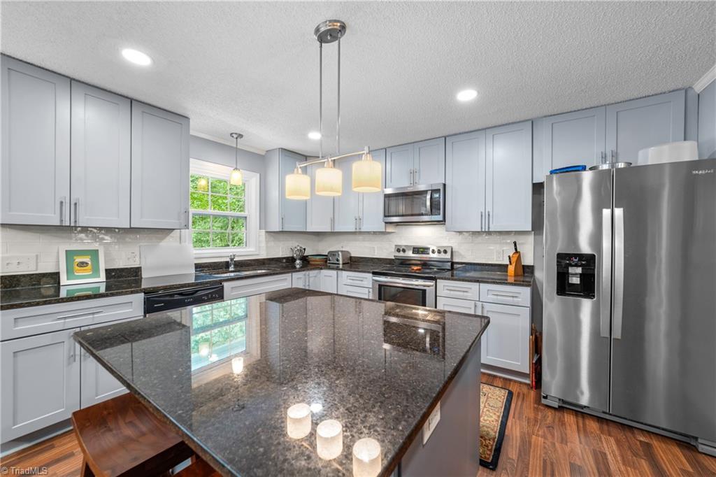 Winston-Salem, North Carolina 27106, United States, 3 Bedrooms Bedrooms, ,2 BathroomsBathrooms,Residential,Active,173253