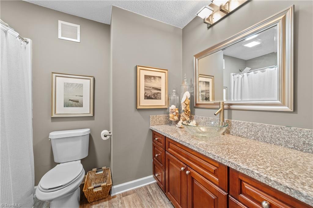 Winston-Salem, North Carolina 27106, United States, 3 Bedrooms Bedrooms, ,2 BathroomsBathrooms,Residential,Active,173253