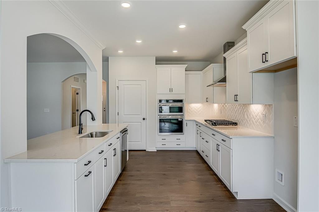 Clemmons, North Carolina 27012, United States, 5 Bedrooms Bedrooms, ,4 BathroomsBathrooms,Residential,Active,25277