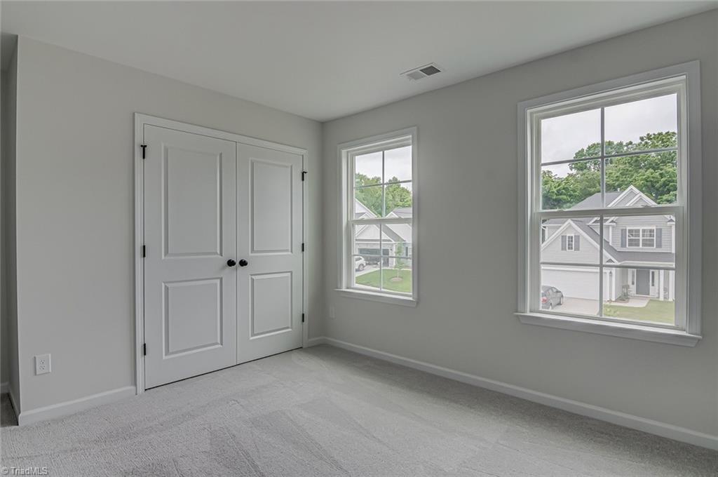 Clemmons, North Carolina 27012, United States, 5 Bedrooms Bedrooms, ,4 BathroomsBathrooms,Residential,Active,25277