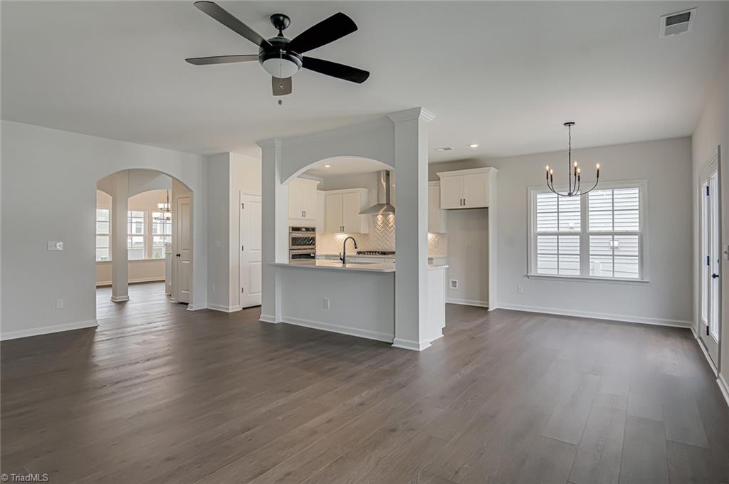 Clemmons, North Carolina 27012, United States, 5 Bedrooms Bedrooms, ,4 BathroomsBathrooms,Residential,Active,25277