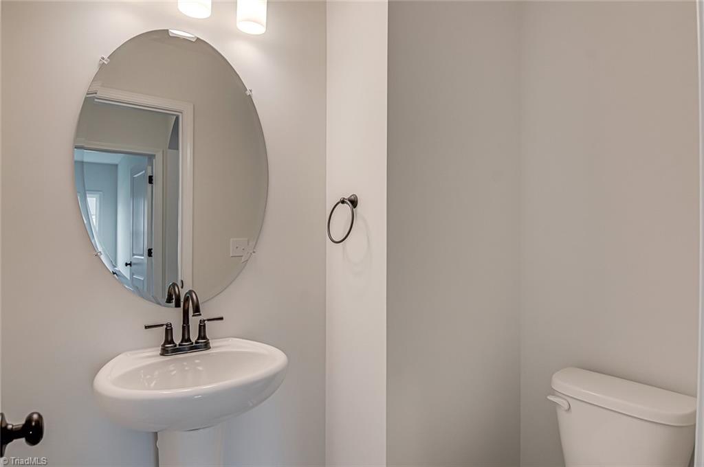 Clemmons, North Carolina 27012, United States, 5 Bedrooms Bedrooms, ,4 BathroomsBathrooms,Residential,Active,25277