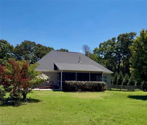 Photo for 4898 Forest Oaks Drive
