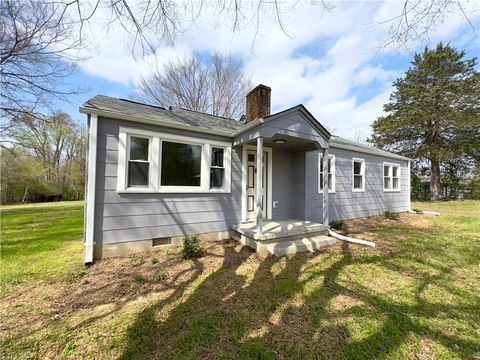 Homes For Sale - 1983 Little Elkin Church Road<br/> Wilkes County, Ronda, NC 28670