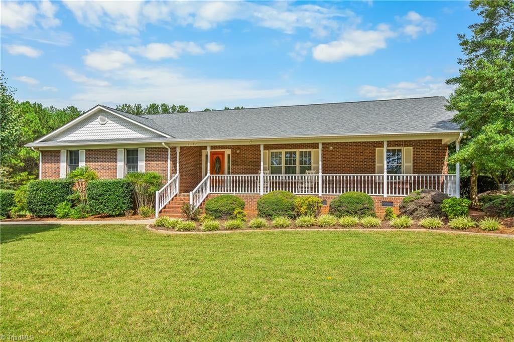 Photo of 1357 Old Cox Road, Asheboro, NC 27205 (MLS # 1236547)
