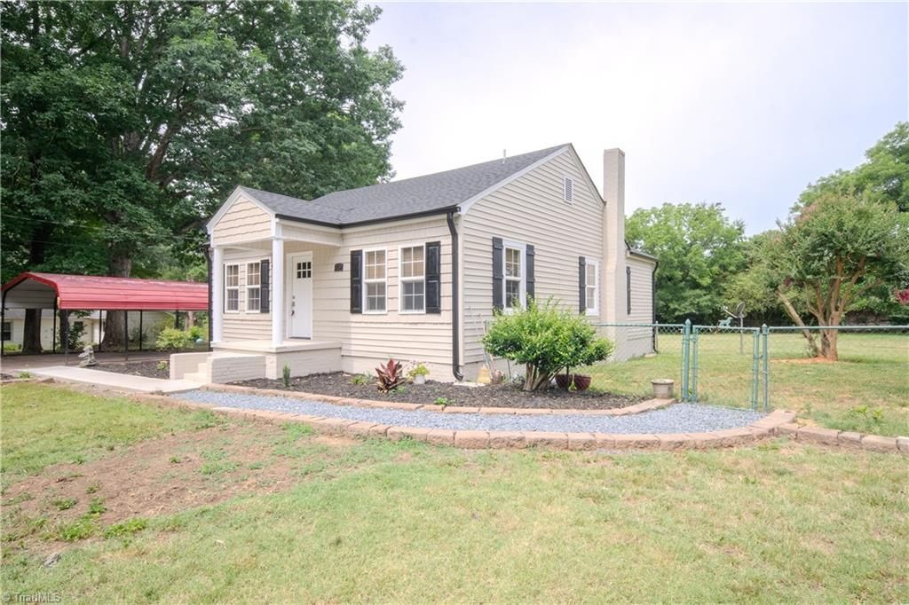 Photo of 564 McDermott Street, Asheboro, NC 27205 (MLS # 1225251)