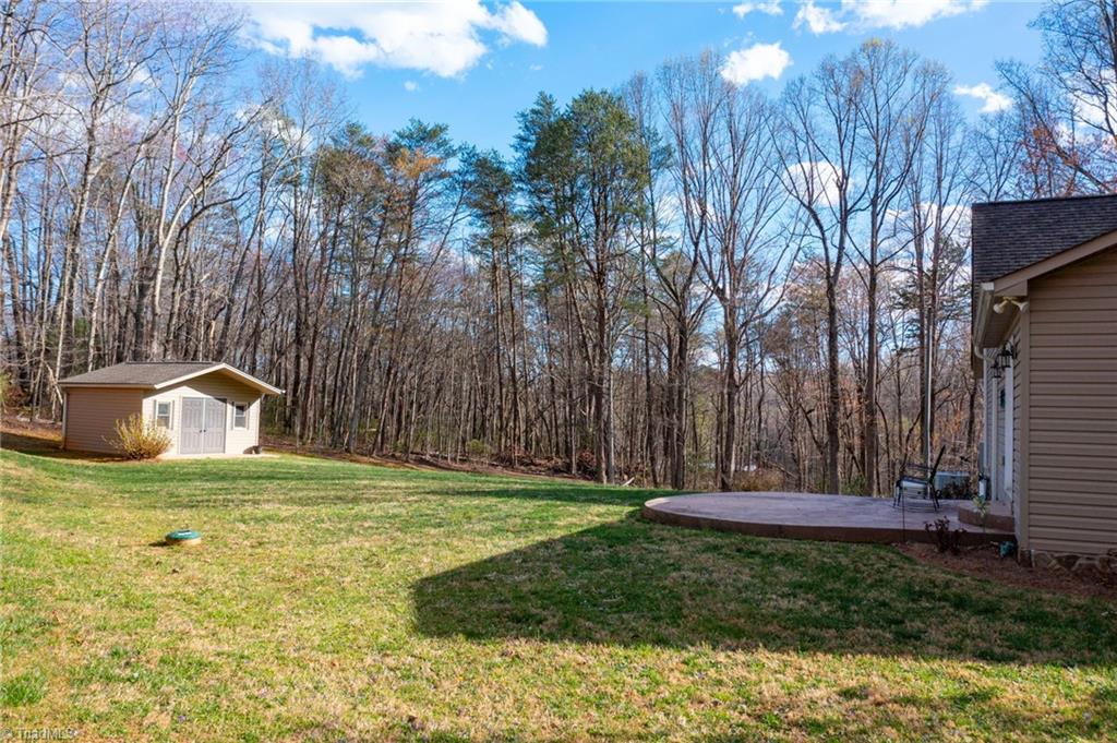 152 Holiday Lane, Mount Airy, North Carolina image 48