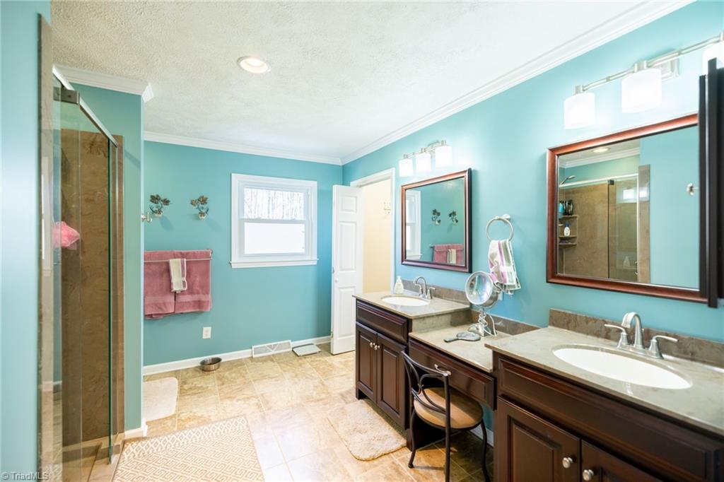 152 Holiday Lane, Mount Airy, North Carolina image 21