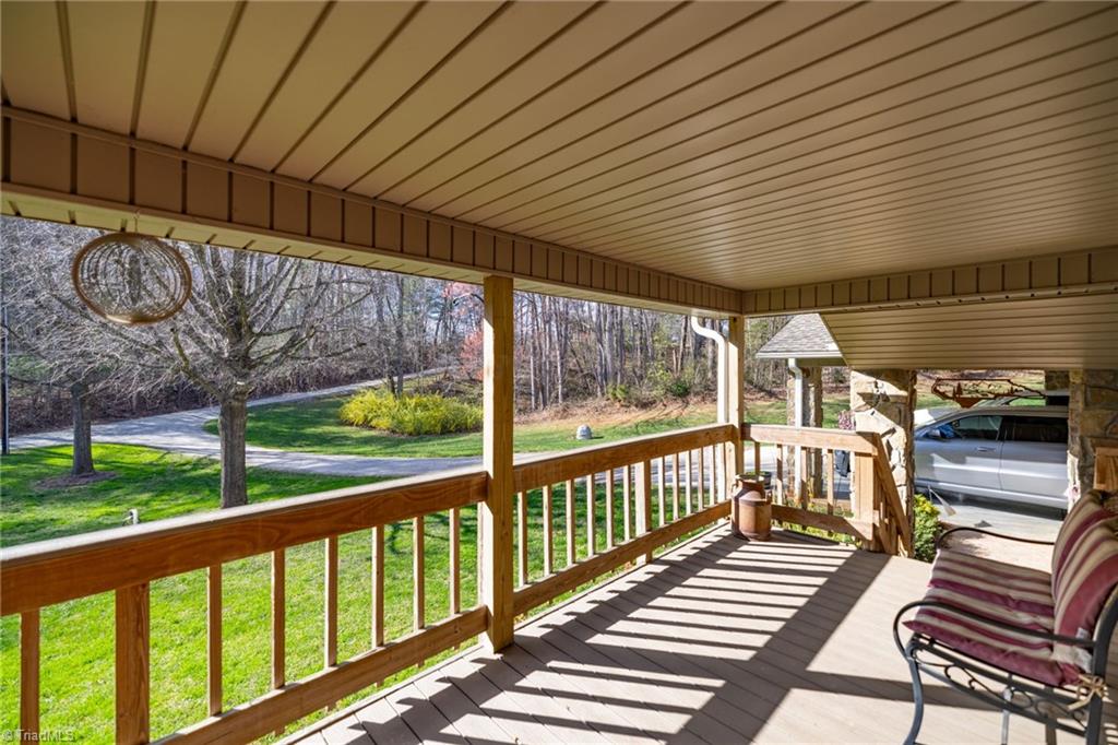 152 Holiday Lane, Mount Airy, North Carolina image 28