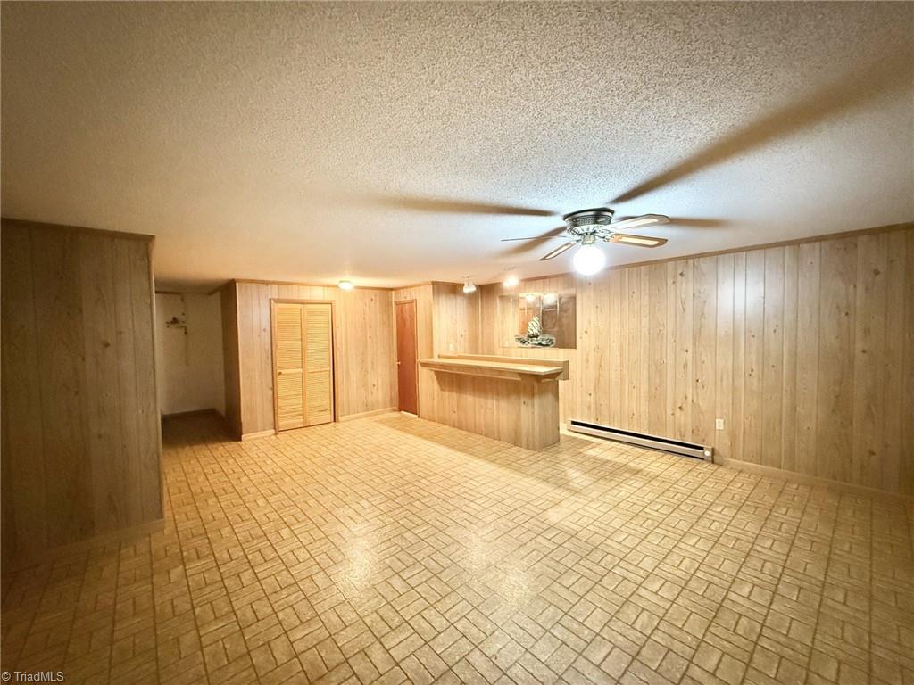 Winston-Salem, North Carolina 27127, United States, 2 Bedrooms Bedrooms, ,3 BathroomsBathrooms,Residential,Active,197101