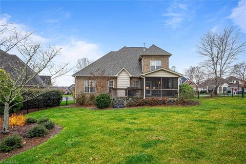 A home in Clemmons