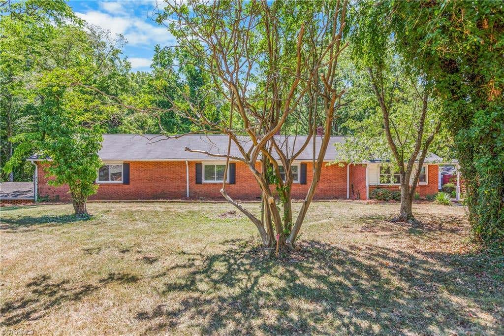 Photo of 4328 Stokesdale Avenue, Winston-Salem, NC 27101 (MLS # 1224689)
