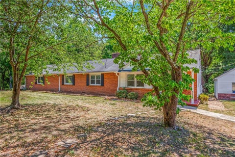Homes For Sale - 4328 Stokesdale Avenue<br/> Winston-Salem, NC 27101