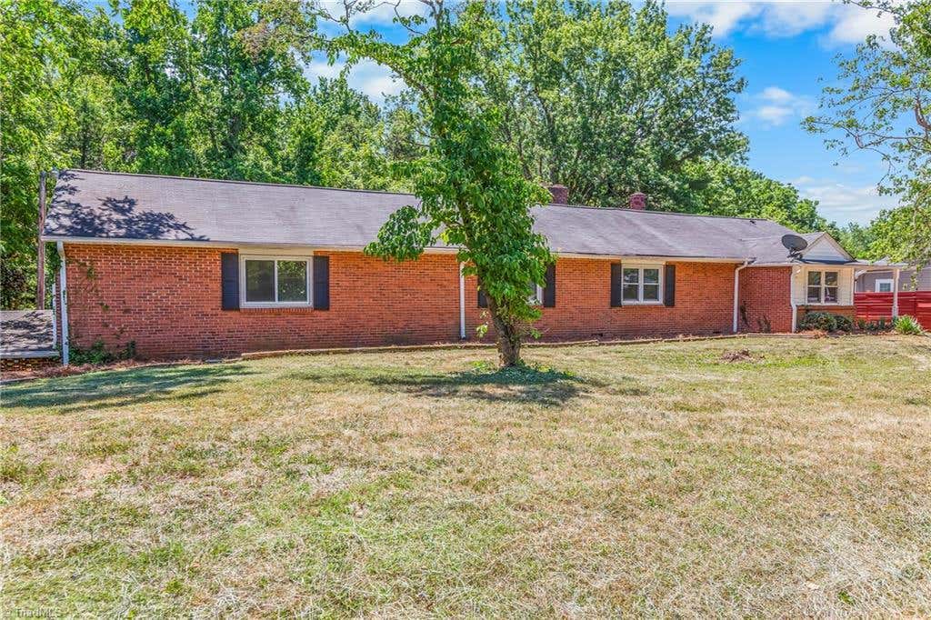 Photo of 4328 Stokesdale Avenue, Winston-Salem, NC 27101 (MLS # 1224689)