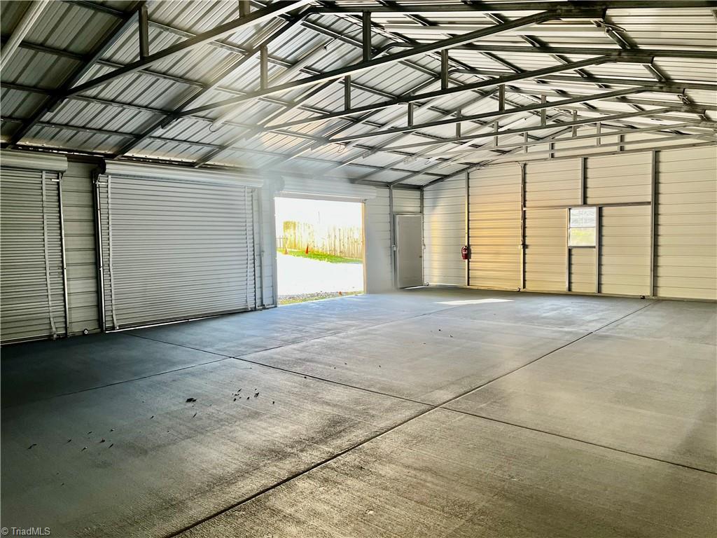 1489 N Main Street E