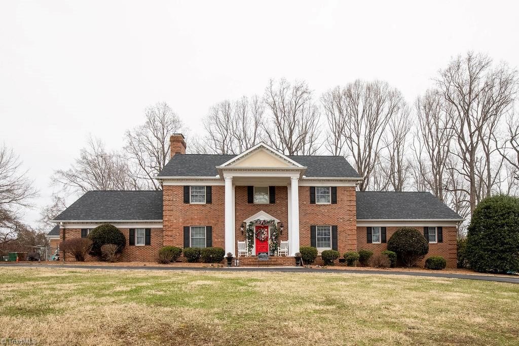 Photo of 6352 Turnpike Road, Archdale, NC 27263 (MLS # 1216976)