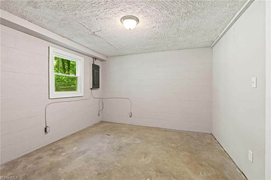 500 Heatherton Lane, Rural Hall, North Carolina image 27