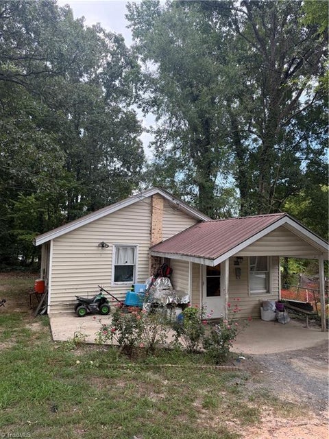 Homes For Sale - 632 N Elm Street<br/> Asheboro, NC 27203