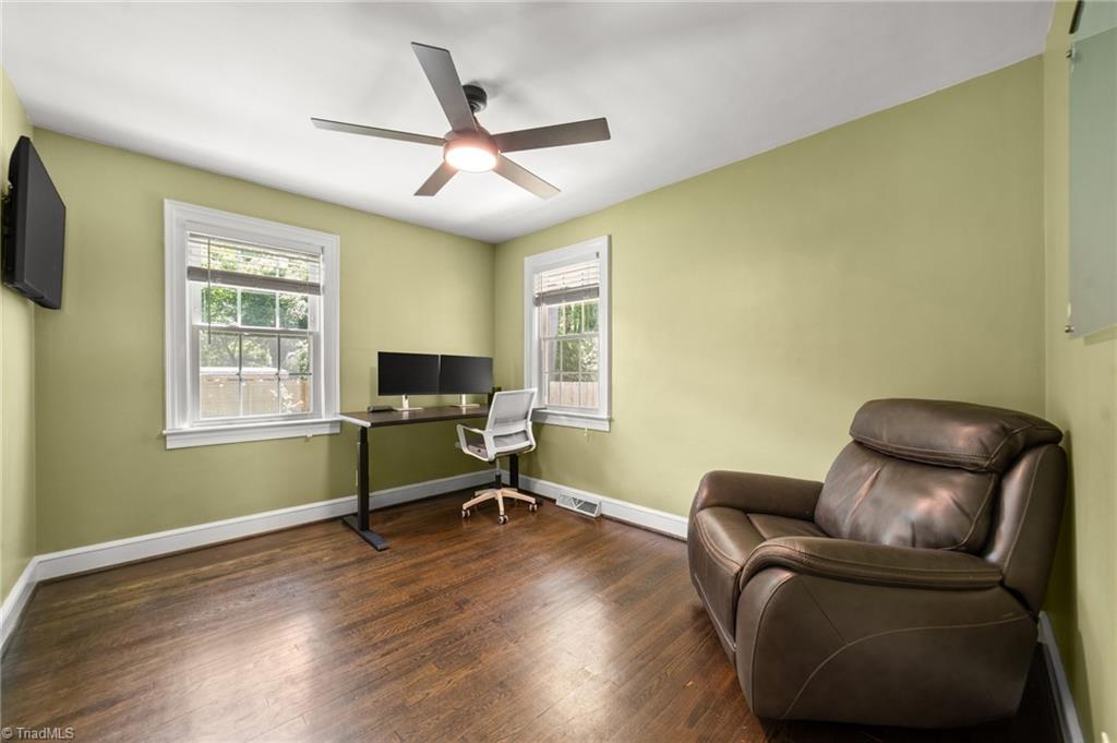 2507 Sherwood Street, Greensboro, North Carolina image 25