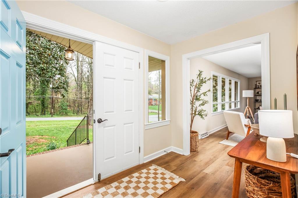 1729 Turfwood Drive, Pfafftown, North Carolina image 5