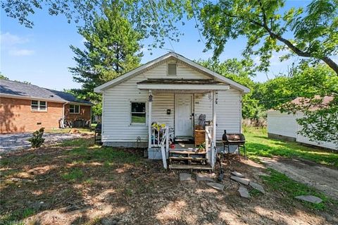 Homes For Sale - 355 Foster Street<br/> Burlington, NC 27217